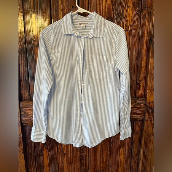Amazon Essentials XS French blue stripe button down - Picture 2 of 9